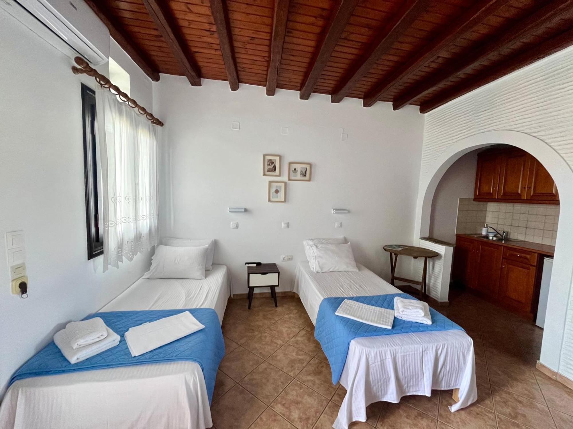 Spitalia Rooms Tínos 外观 照片